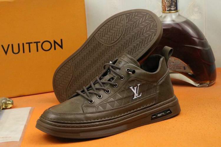 Picture of Louis Vuitton Shoes _SKULVsz38-43mnf015315222